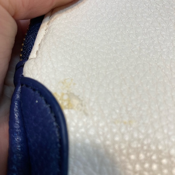 LIZ CLAIBORNE NAVY BLUE & CREAM MULTI POCKET PURSE NWOT - Picture 9 of 9